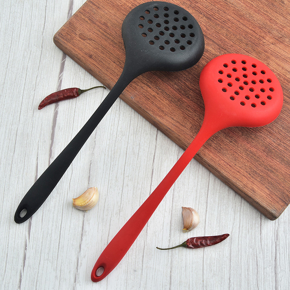 REBUY Multifunction Strainer Heat Resistant Oil Skimmer Filter Spoon Long Handle Kitchen Silicone Non-Stick Home Cooking Tool Colander/Multicolor