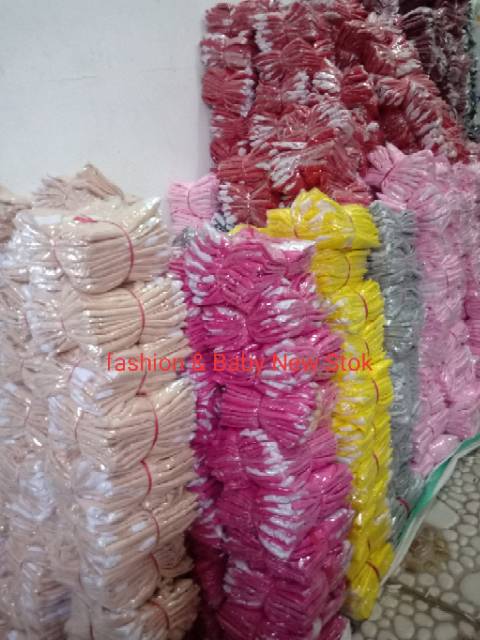 Jilbab Anisa Renda 0-3th Bahan Super Jersey