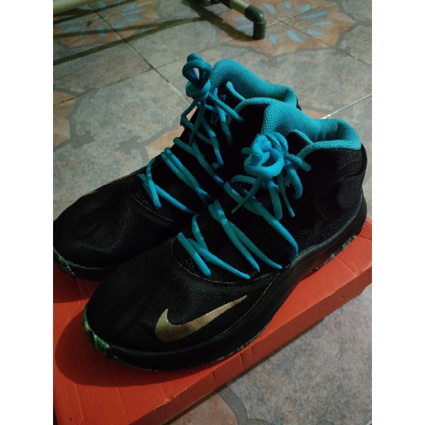 Nike sale new BNIB terlaris promo. Nike air versitile IV. Sepatu basketball asli original