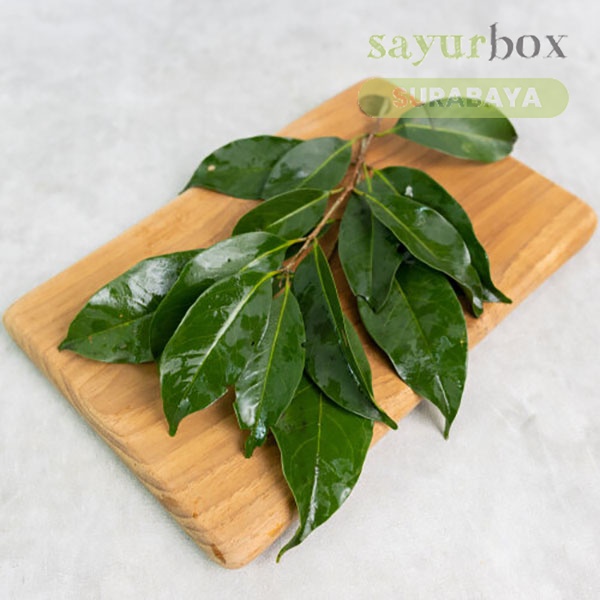 

Sayurbox Daun Salam Konvensional 50 gram
