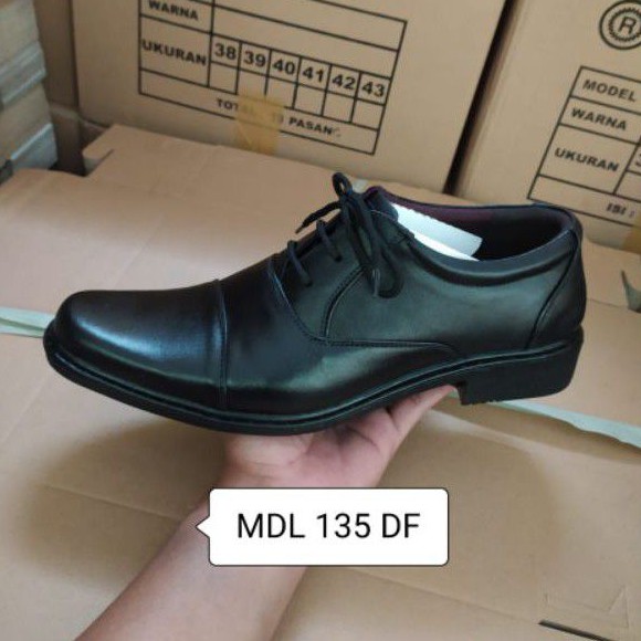 Sepatu kulit pria PDH Polri TNI security guard PNS sepatu kerja formal tampil lebih keren