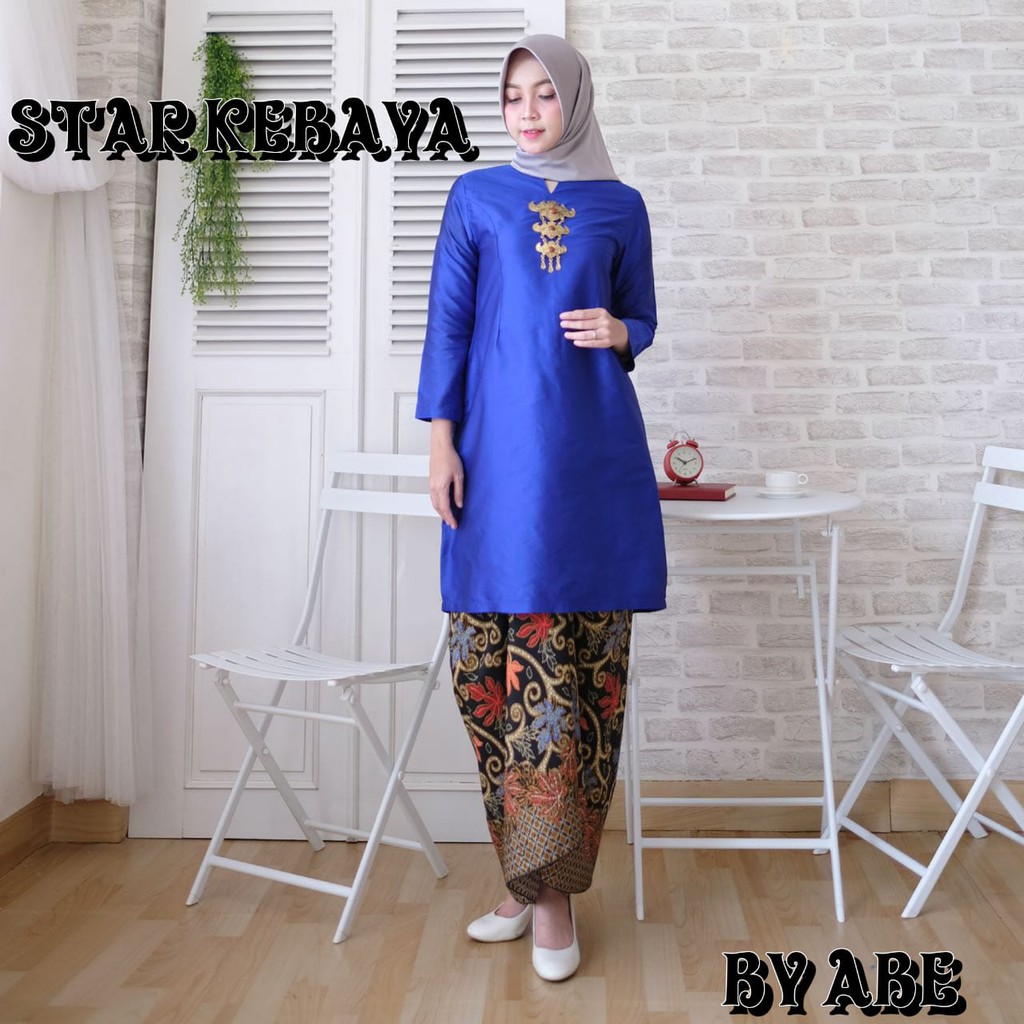 Set kurung Iriana