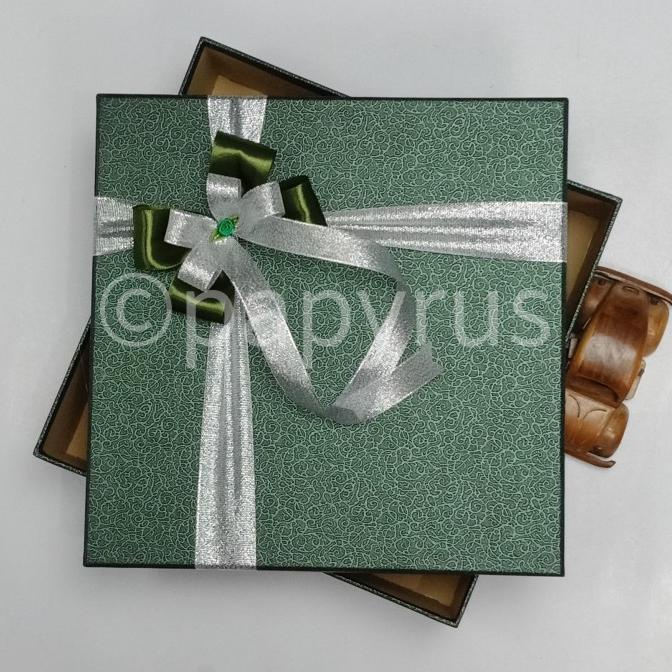 

Best Product!!! Papyrus 30X30 Tinggi 5Cm Kotak Kado Gift Box Hadiah Kota Kado - Paling Diminati