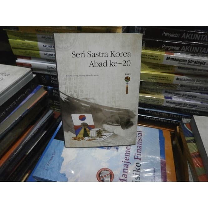 

MUST HAVE!! 100%ORIGINAL SERI SASTRA KOREA ABAD KE-20 JILID 3 TERLARIS