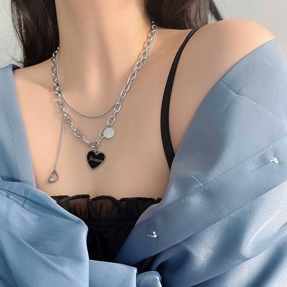 Gaya keren double-layer twin huruf berbentuk hati kalung untuk pria dan wanita manis keren kepribadi