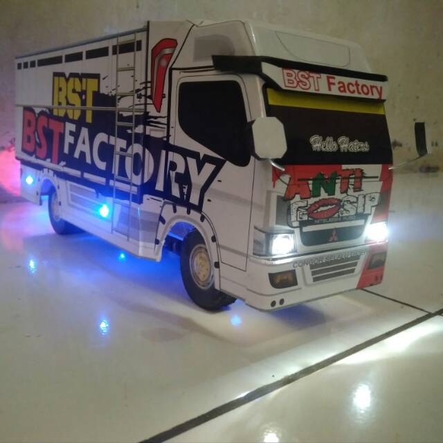 Gambaran Truk  Oleng  Anti Gosip livery truck anti gosip