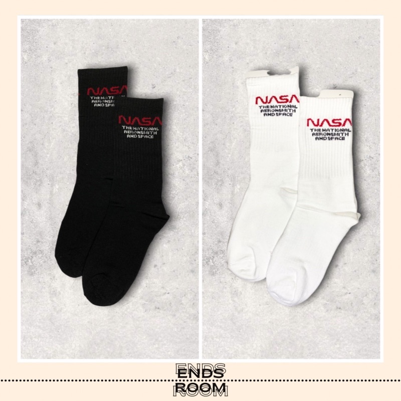 KAOS KAKI MOTIF NASA HITAM PREMIUM