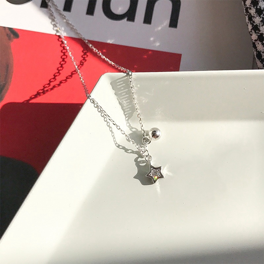 1pc Kalung Rantai Klavikula Hias Kristal Bintang Warna Silver Untuk Hadiah Hari Valentine