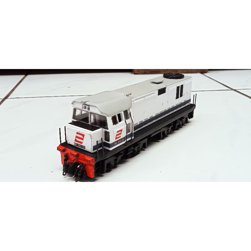 Miniatur Lokomotif BB 301 05 Livery PT KA Skala HO 1:87 Indonesia