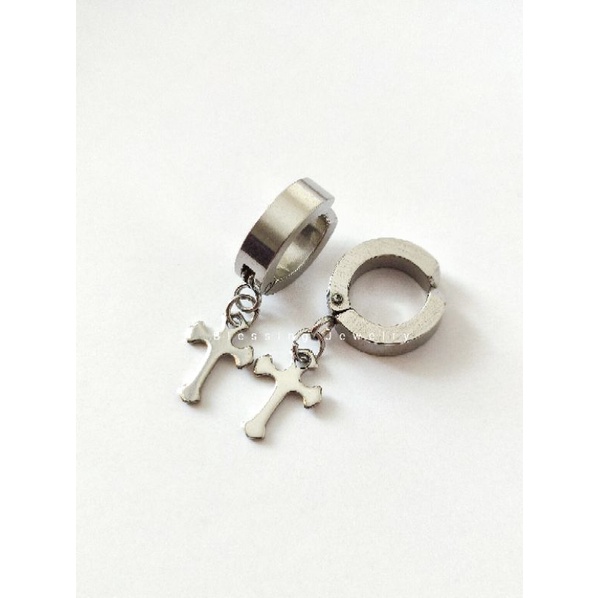 Anting Jepit Salib Titanium Pria dan Wanita (1pasang)