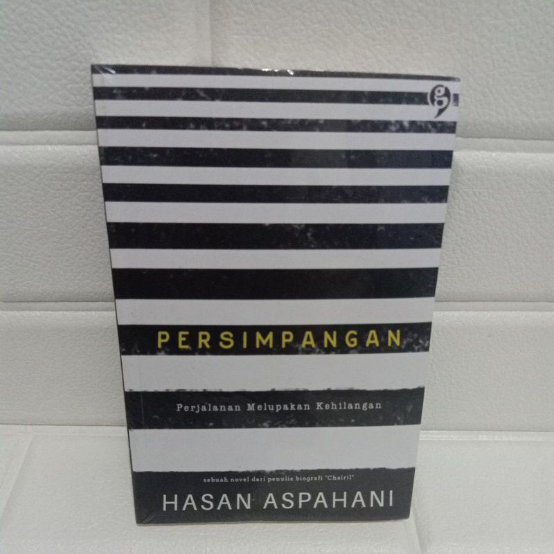 

NoveL_Persimpangan.by Hasan Aspahani.buku ori