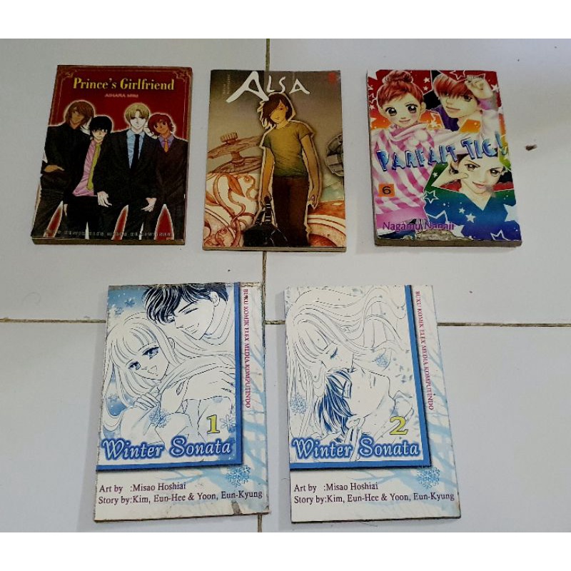 komik tebal bekas komik lama