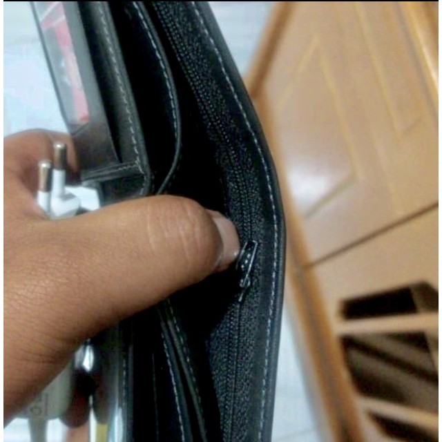 Dompet Kulit Pria Resleting / Sleting