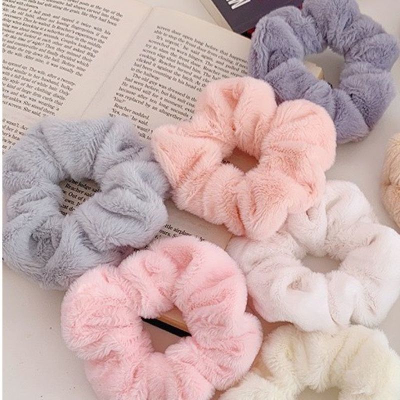 [COD] IKAT RAMBUT BULU JUMBO IKAT RAMBUT KOREA SCRUNCHIE MODEL BARU ALA KOREA WARNA CANTIK JUMBO