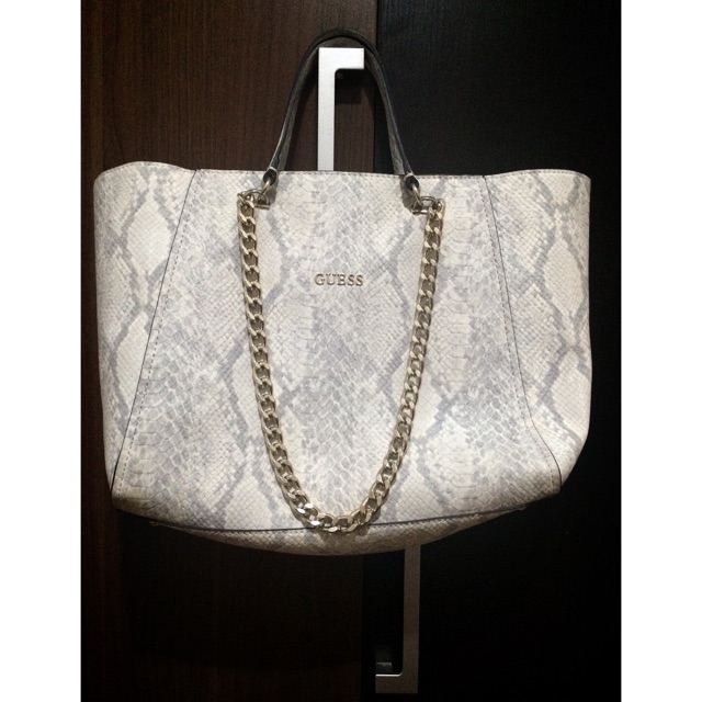 Pl guess bag authentic