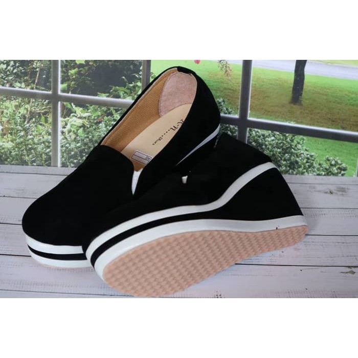 Sepatu Slop wanita elegan SS01 HITAM