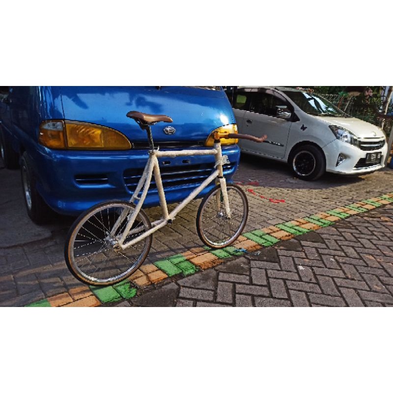 frame fork minivelo fixie dan cakram classic cream dan hitam do verti cnc wheelset 451 single speed 