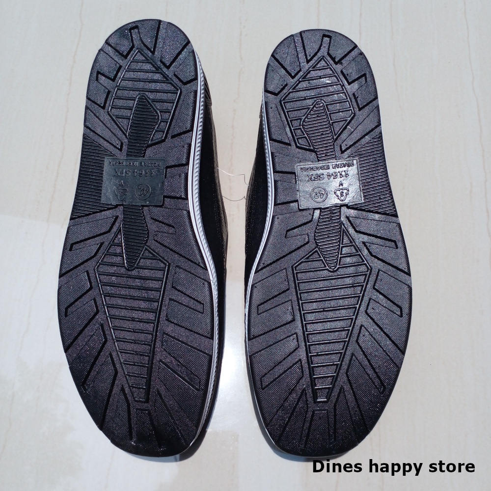 Sankyo Sepatu Pria Bahan Karet Warna Hitam Slip On Spatu Cowok Pantofel Kerja Laki Laki Dewasa fantopel Sapatu Casual Anti Air Pantopel Size Pilihan Ukuran 40 - 43 Murah