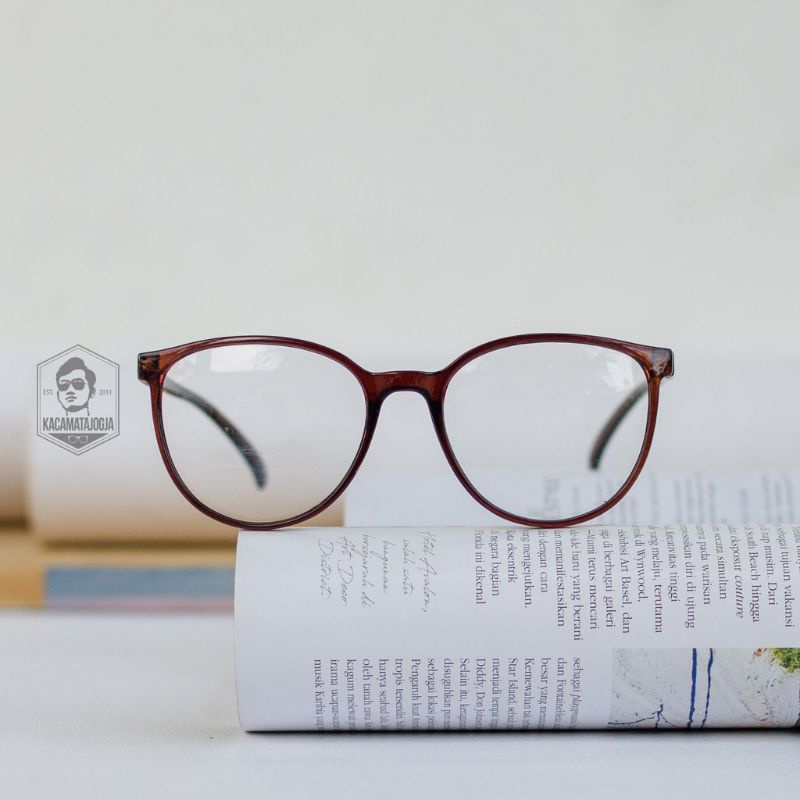 frame plastik oval ukuran dewasa