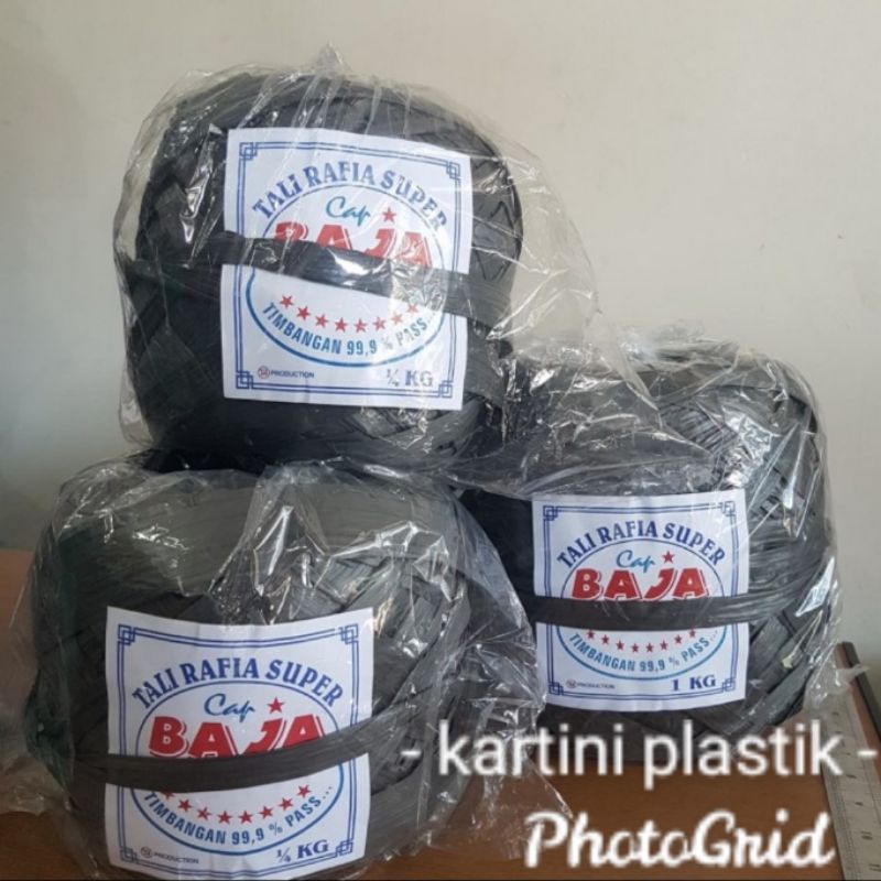 

TALI RAFIA HITAM 1/4kg