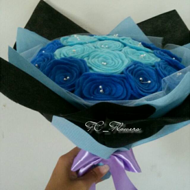 

Buket Bunga Flanel size M