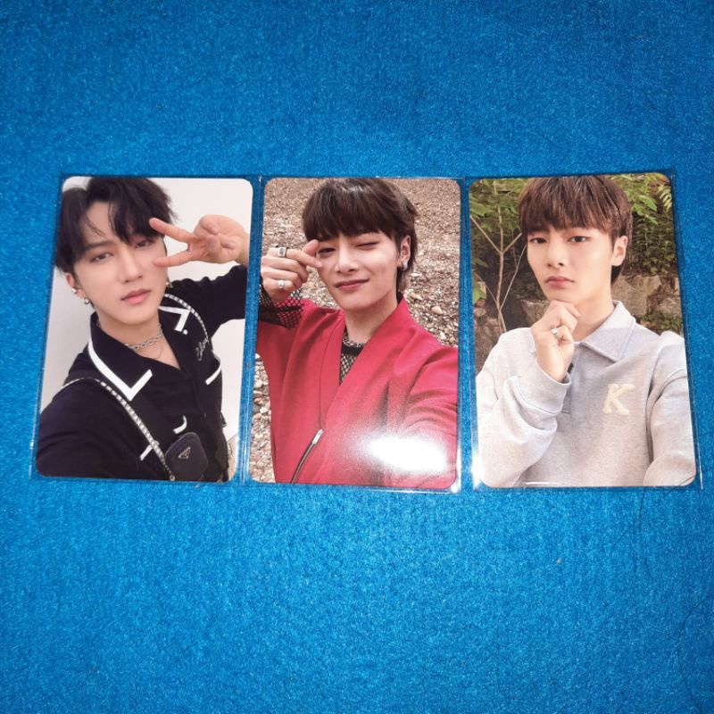 Stray Kids Noeasy I.N Jeongin Changbin Photocard PC Double Side DS Merah Red Mini Photobook PB