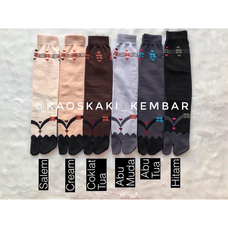 SATU PASANG Kaos Kaki Jempol Nylon Motif Sandal