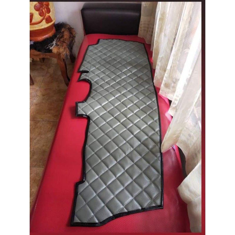 Alas dashboard mobil taruna csx