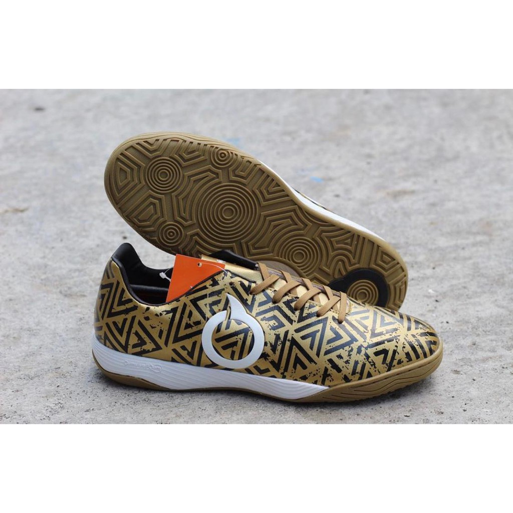 SEPATU FUTSAL ORTUSEIGHT JOGOSALA SHOCKWAVE GOLD