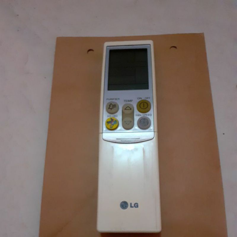 Remote AC LG Anti DBD Original Asli . AKB35149806 .