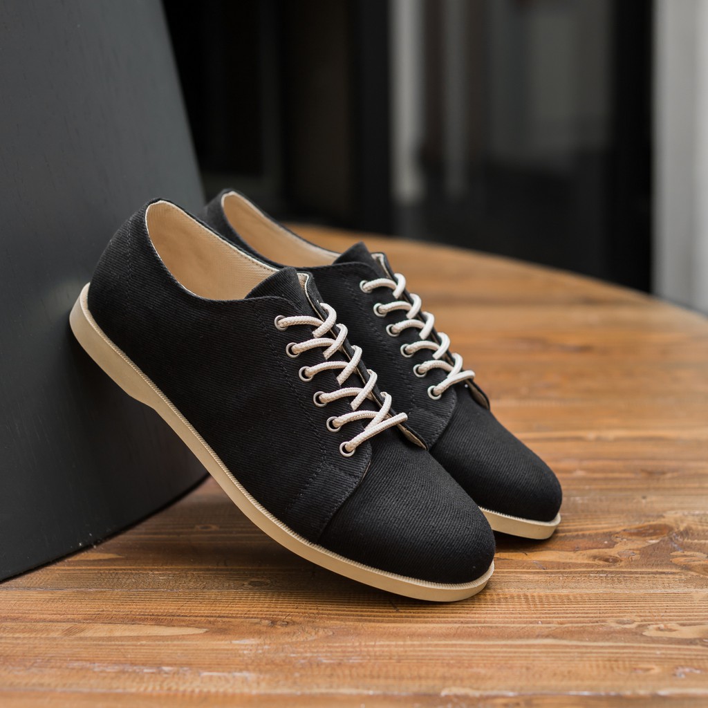 ELVRA Footwear - Sepatu Pria Sepatu Sneakers Sepatu Kasual Casual Sepatu Kanvas Canvas - Costa Black Cream