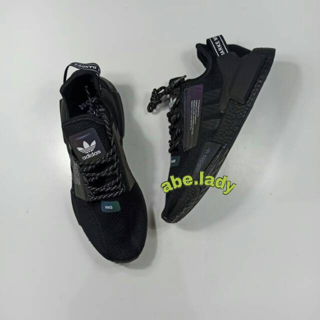 ADIDAS NMD R1 V2 CORE BLACK
