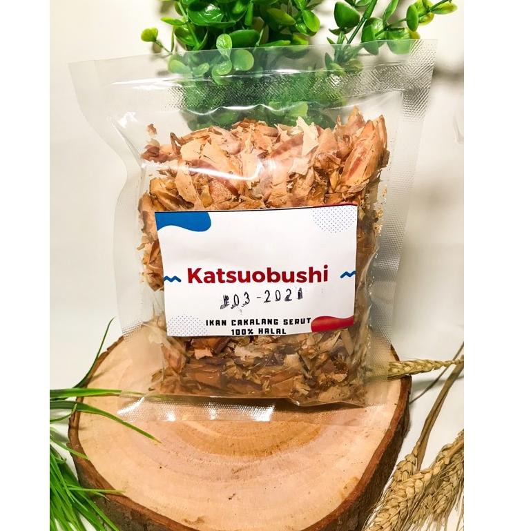 

(SUPER SALE) Katsuobushi, ikan cakalang, bonito flake ecer 50gram. Bisa untuk 10 porsi takoyaki!