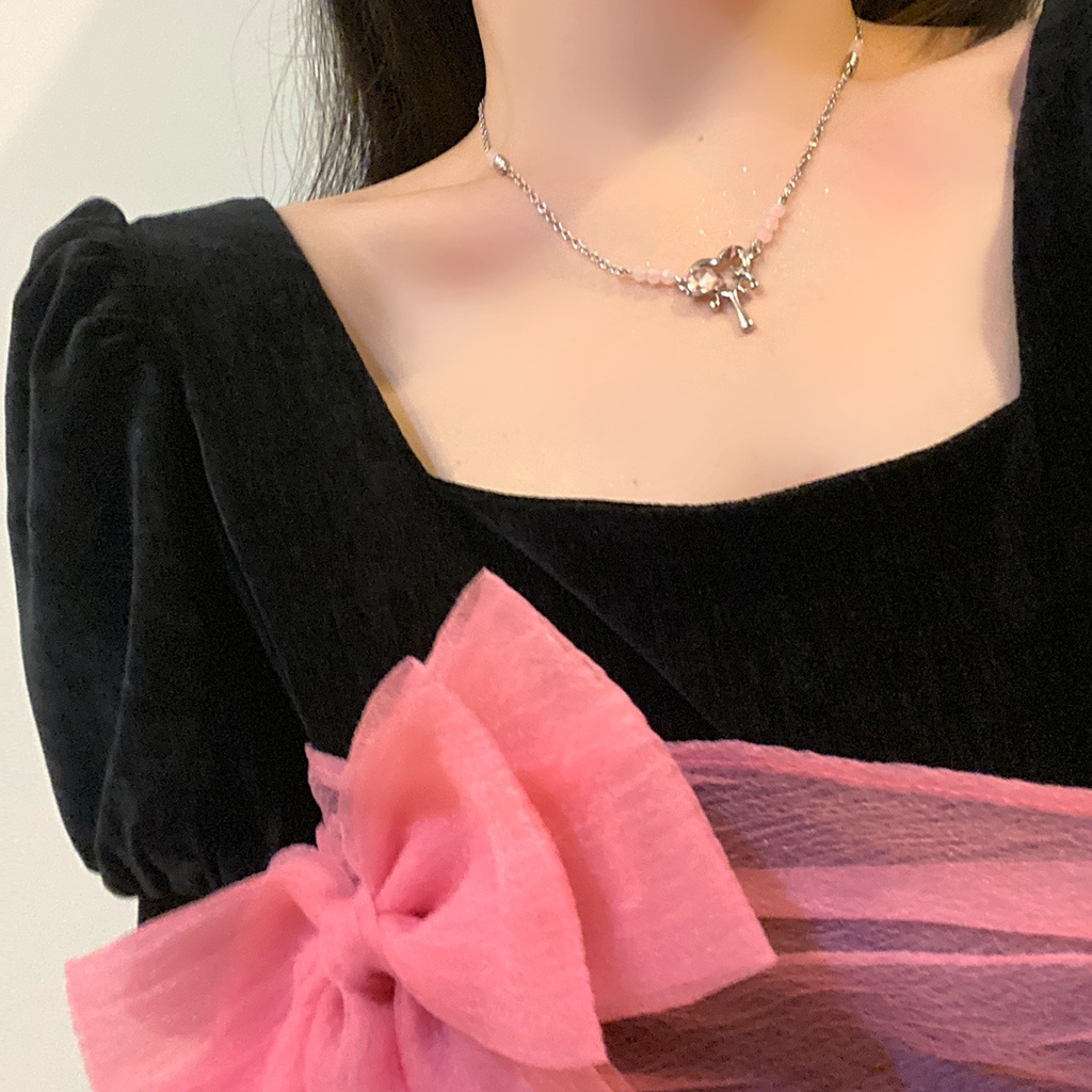 Kalung Choker Rantai Klavikula Bahan Logam Zirkon Bentuk Hati Warna Pink Gaya Korea Harajuku