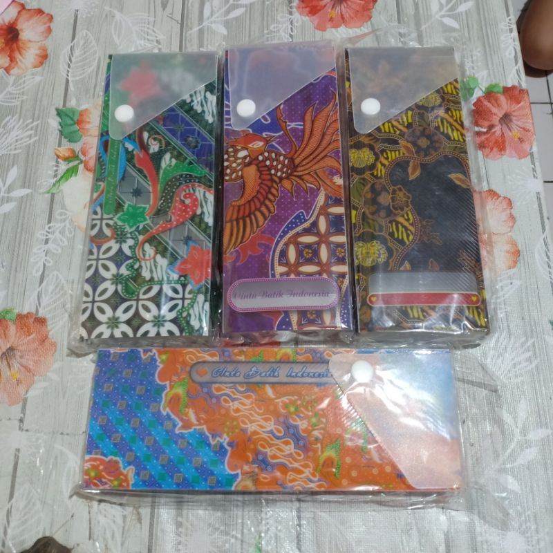

Tempat Pensil Plastik Lipat Batik / Kotak Pulpen Murah