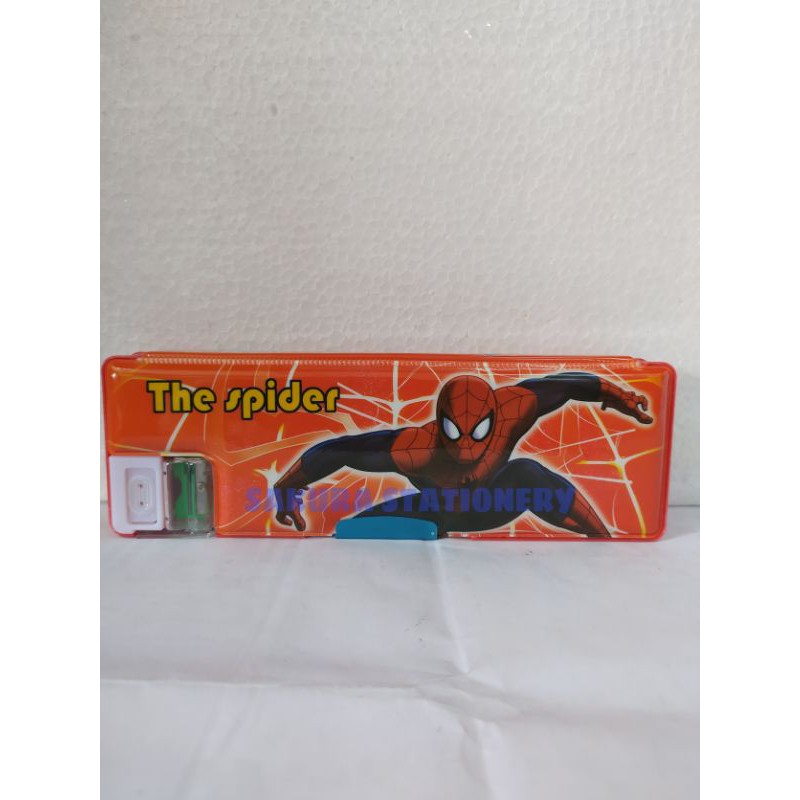 

Kotak Pensil Magnet Kecil