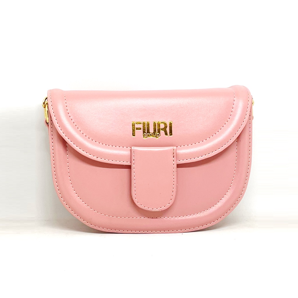 FIURI - UWI BAG TAFFY PINK - TAS SELEMPANG WANITA HITAM - TAS TREND IMPORT KOREA MURAH - SLINGBAG CEWEK - OUTFIT OOTD FASHION WANITA LEBARAN HARI RAYA RAMADHAN