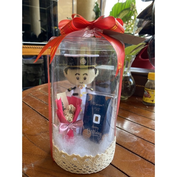 

Hampers Golden Dolls by Golden Store Semarang (include Logam Mulia)