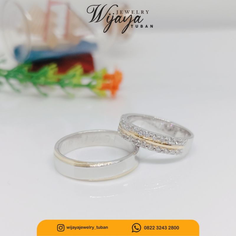 Cincin palladium dan emas kuning