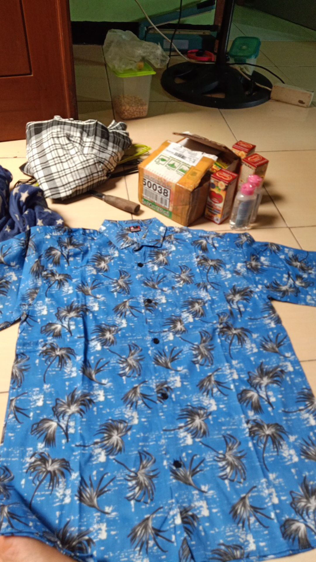 Kemeja Pria Pendek Slimfit Fullprint Santai Pantai Motif ( Size L Xl )