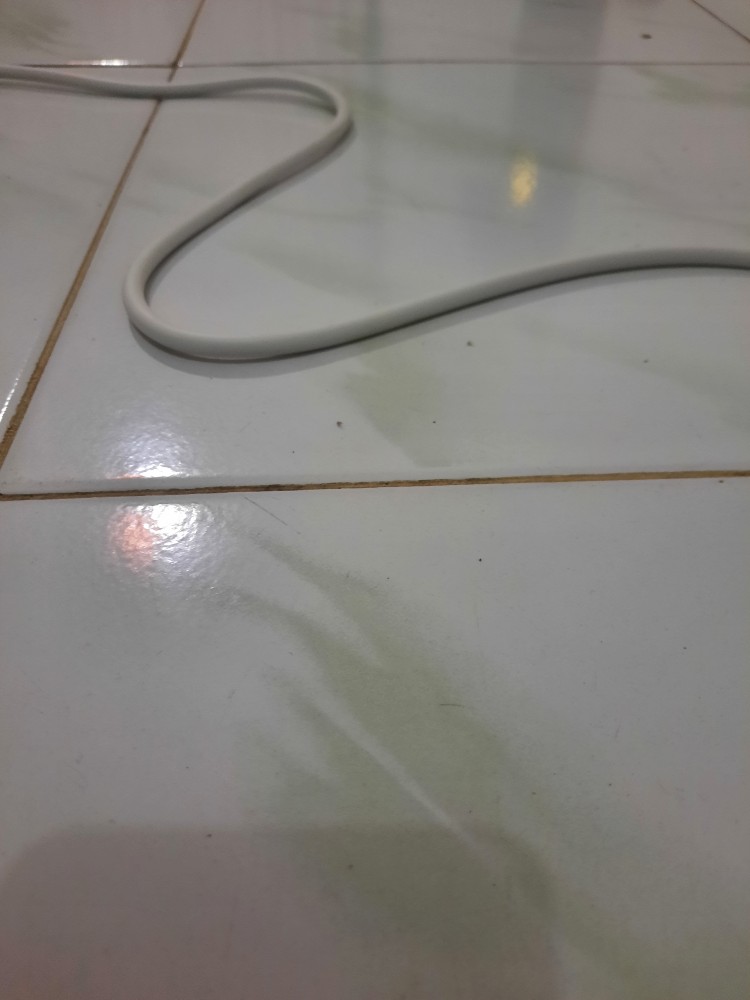 Sos Pembersih Lantai Refill 750 Ml Pouch Isi Ulang Wangi Bersih