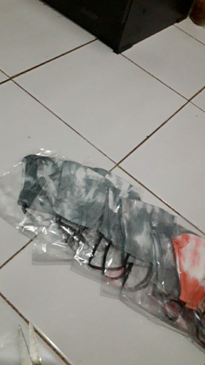 Masker Tiedye Lusinan