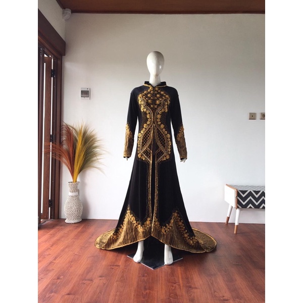 sepasang baju pengantin anjani/kebaya pengantin bludru ( free selop)