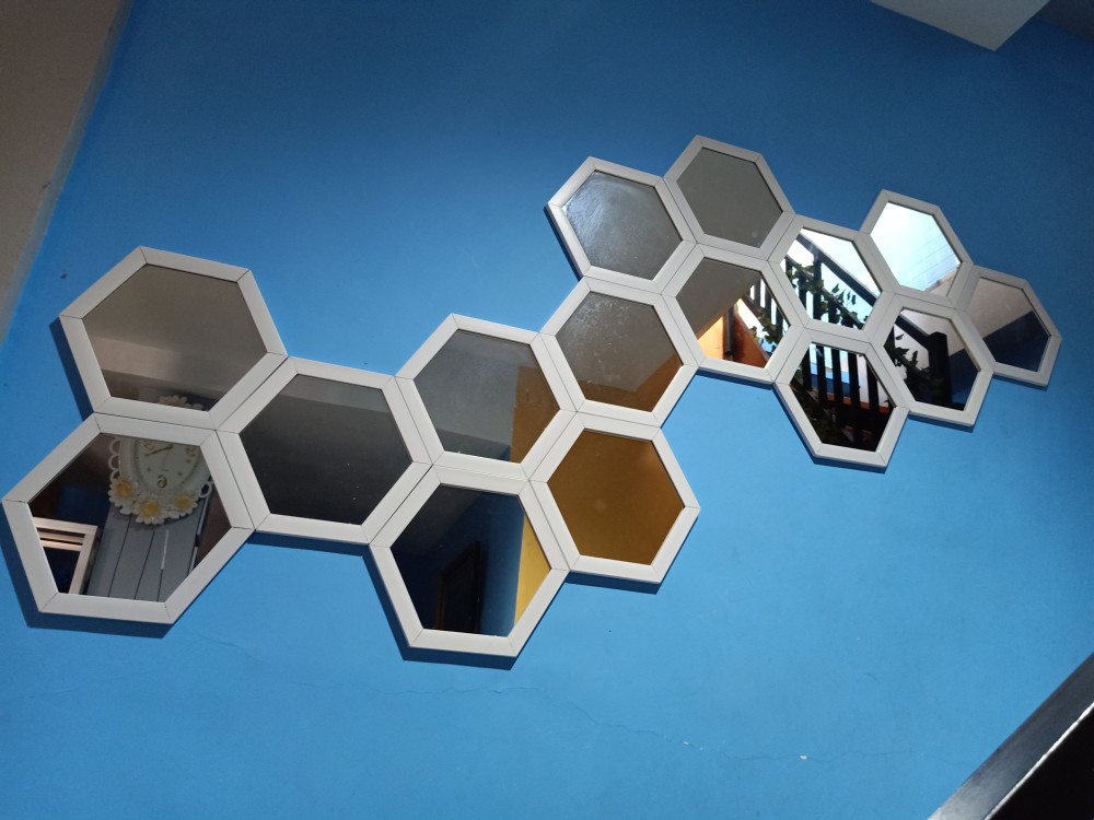 Kaca Hexagon Mirror Diameter 30 Centi Tinggal Tempel... Kwalitas Ok. Harga Murah Banget