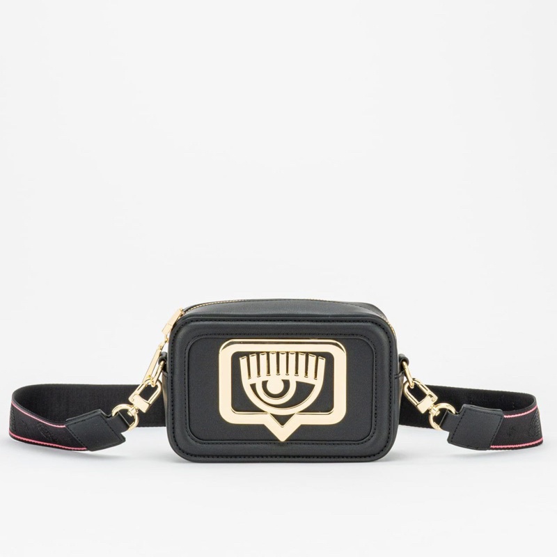 chiara ferragni eyelike camera bag