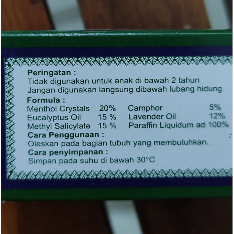 Minyak Angin Cap Kapak 28 ML/meredakan sakit kepala/muntah dalam perjalanan/pilek/encok dana keseleo