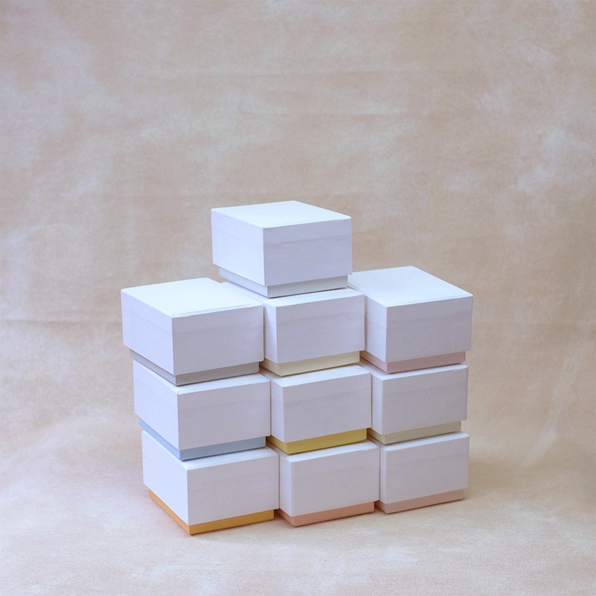 

Gift Box [10 x 7.5 x 6] - RAEA - Hard Box/ Kotak Kado/ Box Hampers