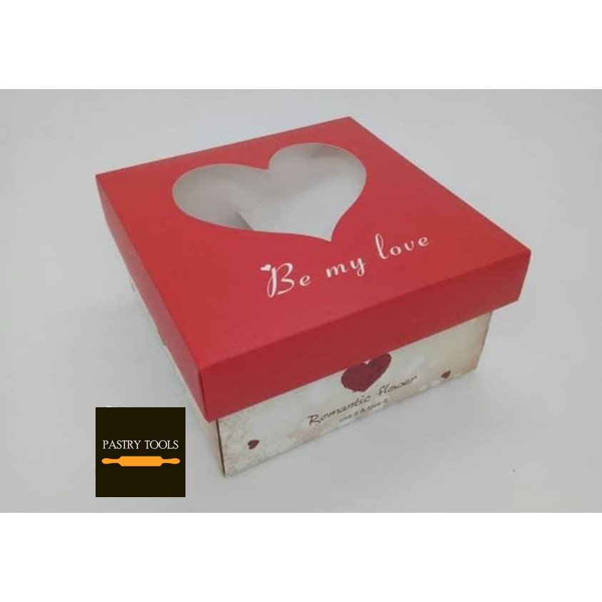 

BE MY LOVE CAKE BOX UK. 16 X 16 X 9 CM ( PACK ISI 10 PCS ) dus kue
