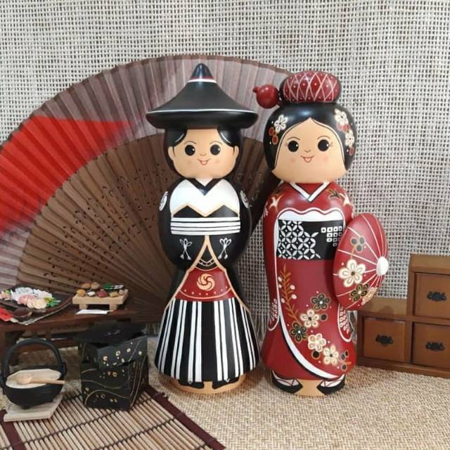 BONEKA KAYU JEPANG / PAJANGAN BONEKA KAYU/ SOUVENIR BONEKA JEPANG/ BONEKA KAYU