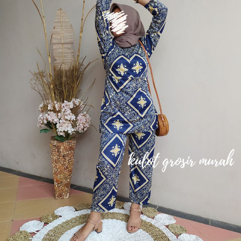 ONESET SETELAN MOTIF SULTAN / SATU SET BAJU DAN CELANA WANITA